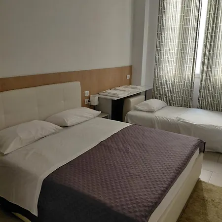 Centro 3*
